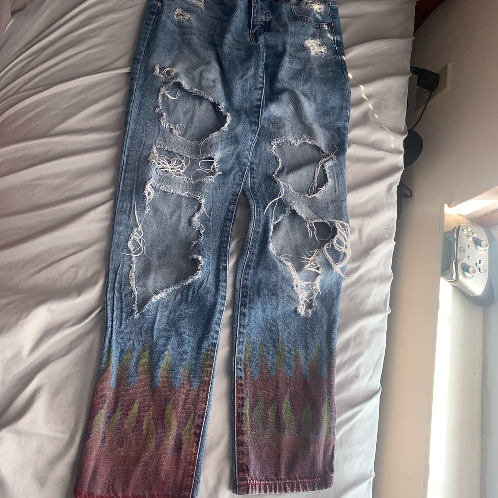 Edgy Jeans size 6 with painted flames mom/straight